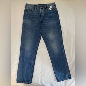 NWT Old Navy Sky-Hi Straight Jeans